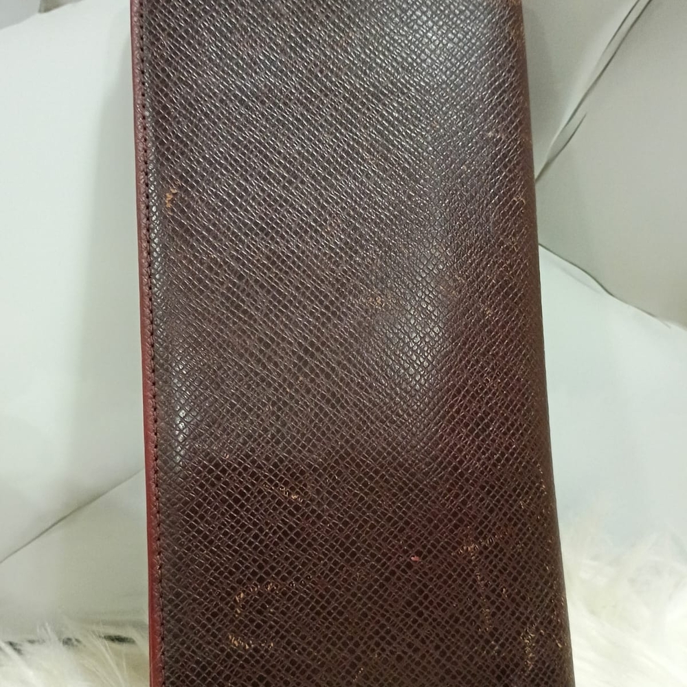Louis Vuitton Taiga leather long wallet. - Picture 3 of 15